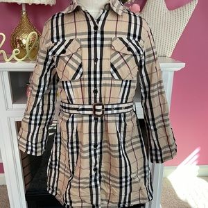 Dress Burberry Adjustable sleeves 6T with belt